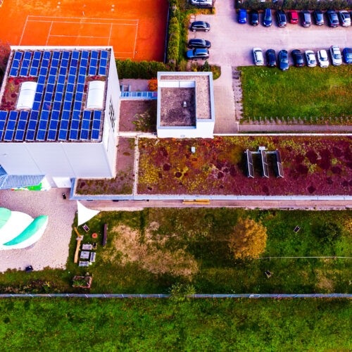 Solaranlage auf dem Dach und Kooperation mit den Bürgerwerken